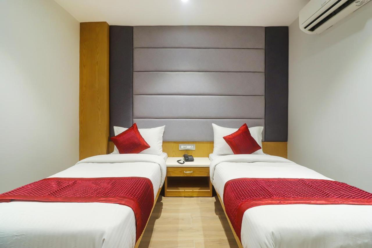Hotel Bricks, Karol Bagh, New Delhi 外观 照片
