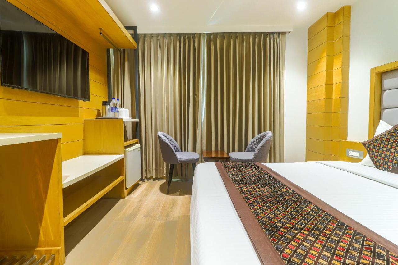 Hotel Bricks, Karol Bagh, New Delhi 外观 照片