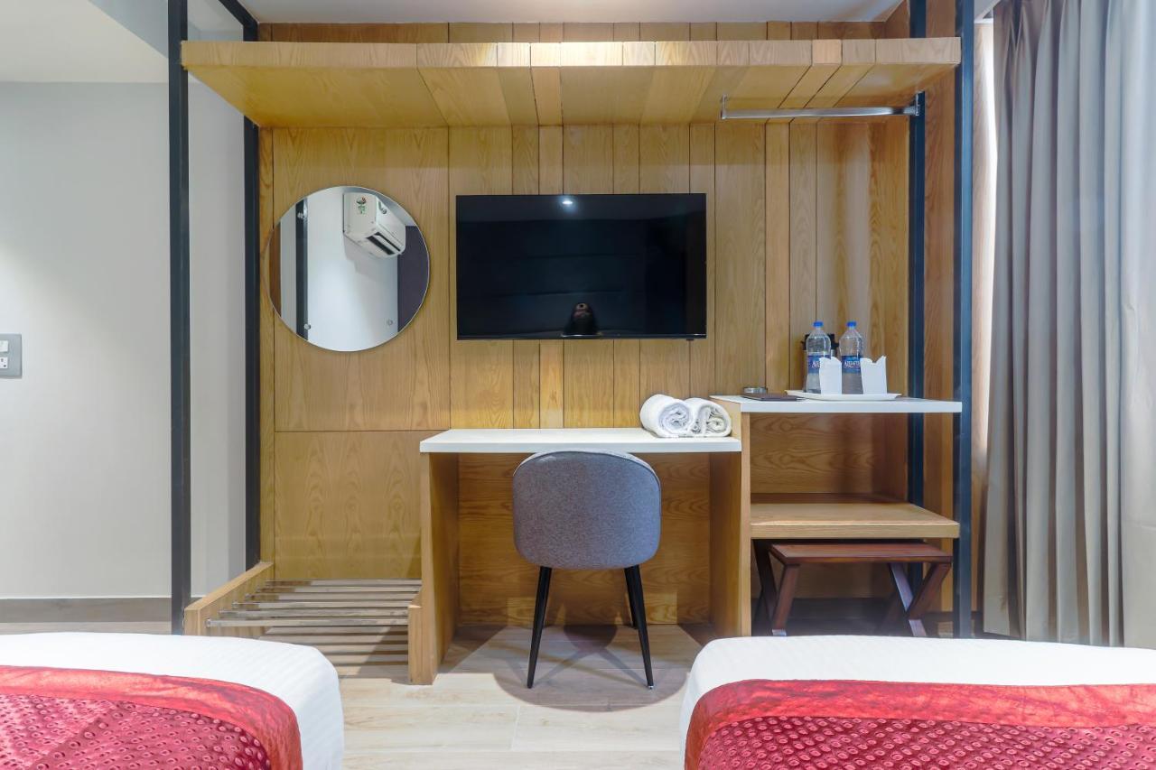 Hotel Bricks, Karol Bagh, New Delhi 外观 照片