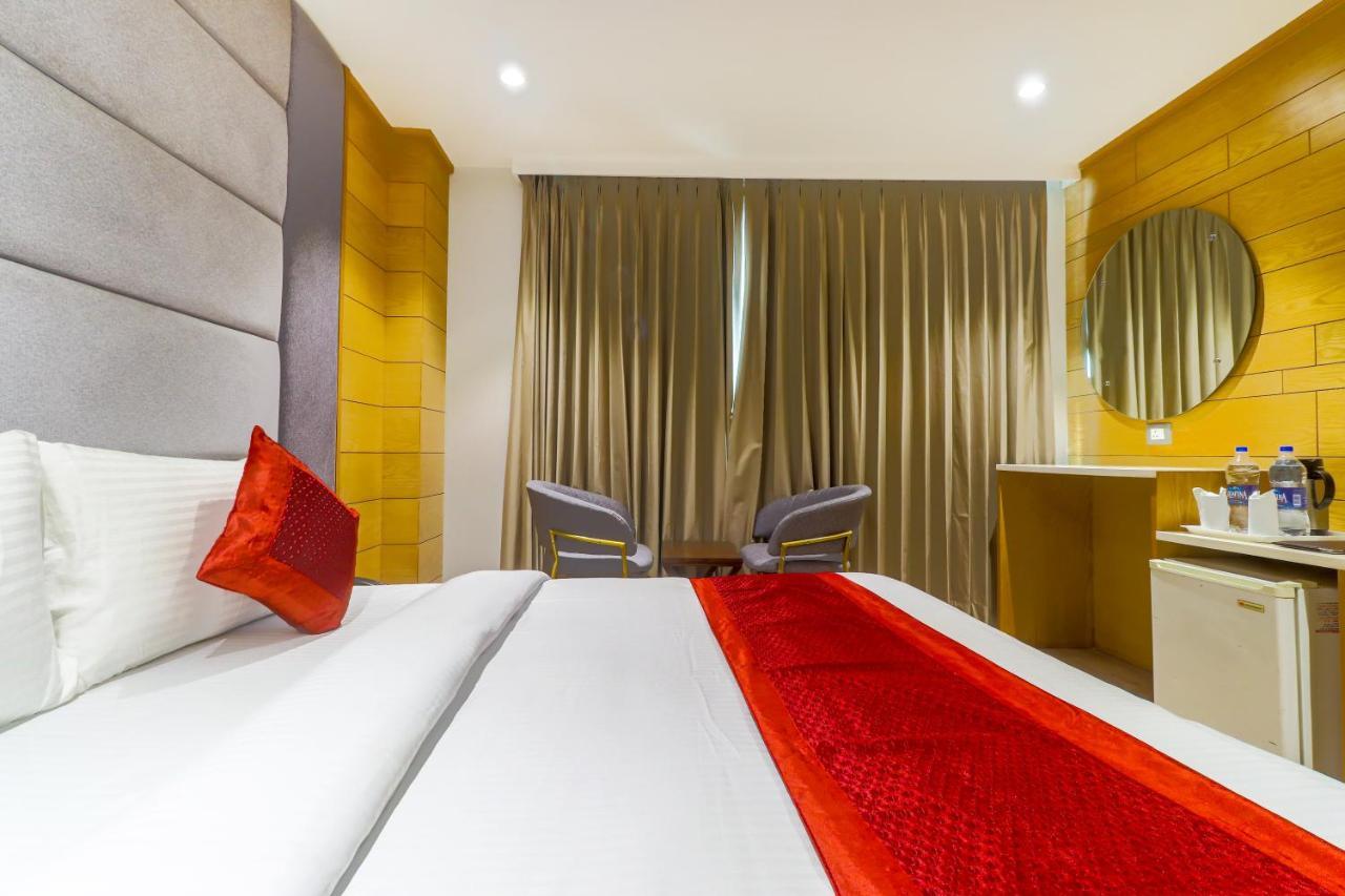 Hotel Bricks, Karol Bagh, New Delhi 外观 照片