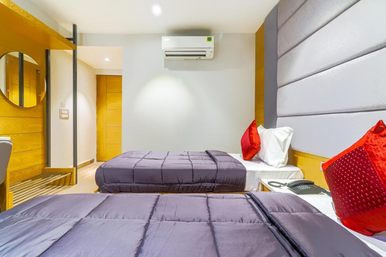 Hotel Bricks, Karol Bagh, New Delhi 外观 照片