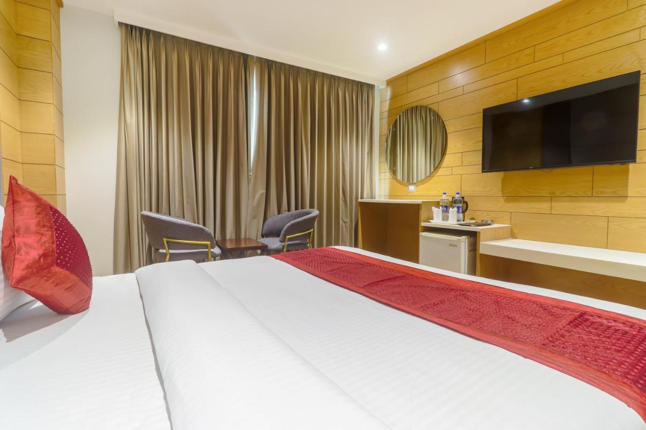 Hotel Bricks, Karol Bagh, New Delhi 外观 照片