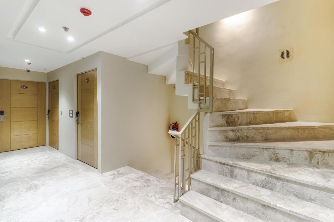 Hotel Bricks, Karol Bagh, New Delhi 外观 照片
